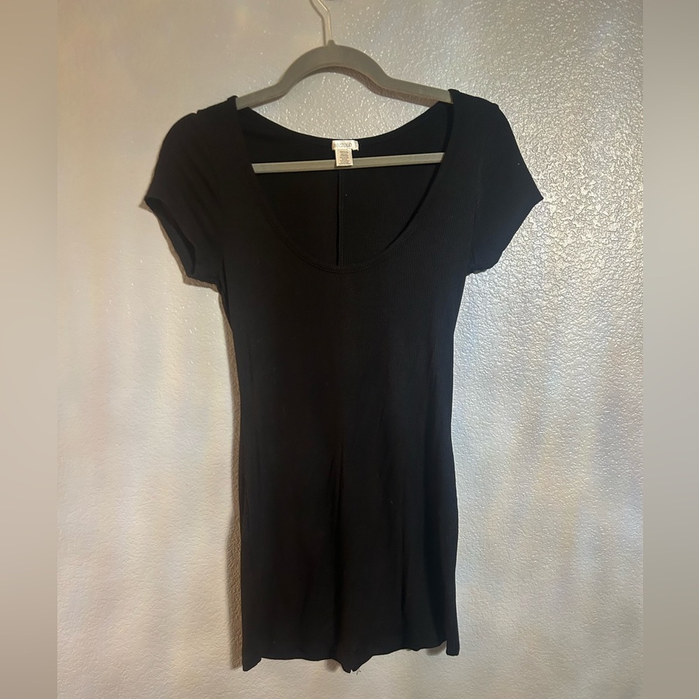 Women’s black ribbed soft stretch shorts romper size medium